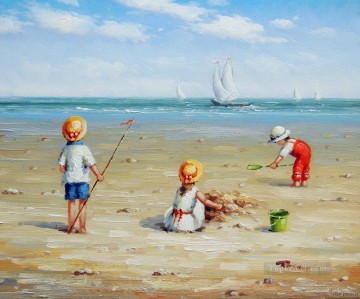 niños jugando en la playa